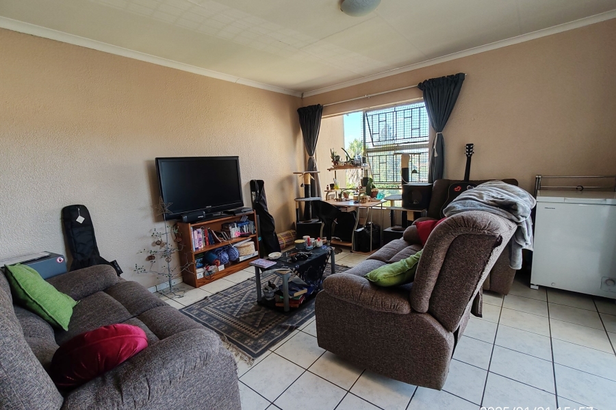 1 Bedroom Property for Sale in Edge On the Vaal Free State